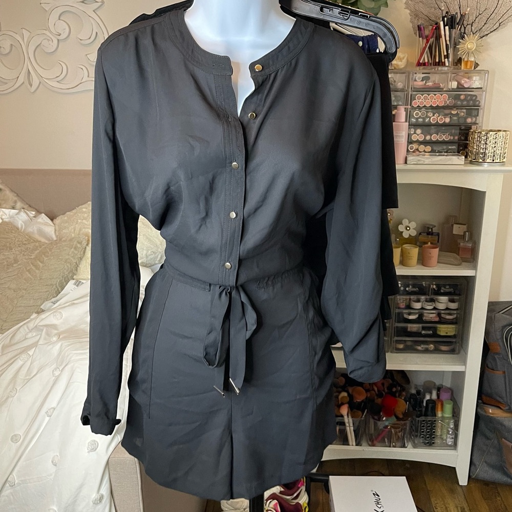 NWT JENNIFER LOPEZ Black long Sleeved Romper